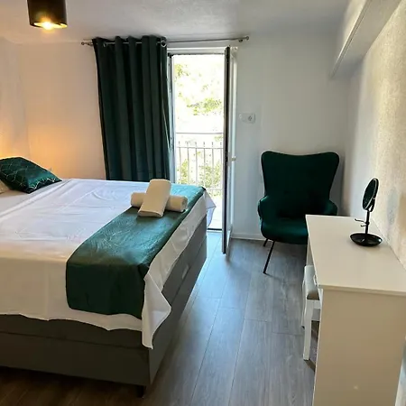 Miroslava - With Pool Apartament