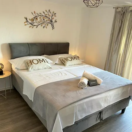 Apartament Miroslava - With Pool Trogir