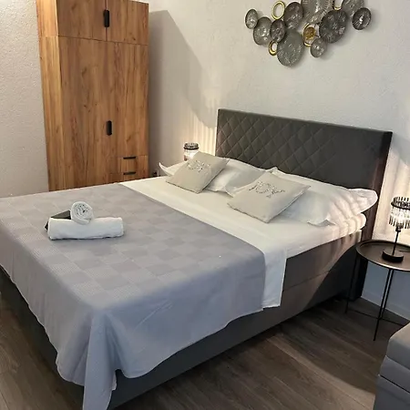 Apartament Miroslava - With Pool