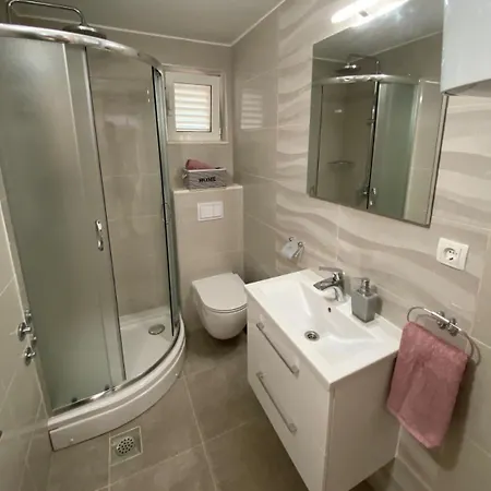 Miroslava - With Pool Apartament Trogir