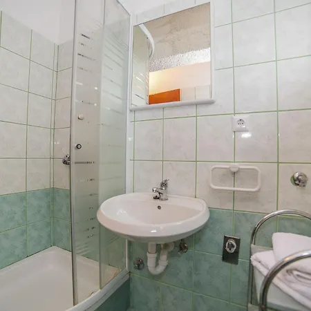 Miroslava - With Pool Apartament *