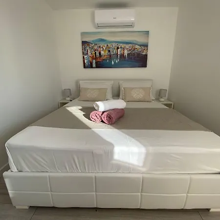 Miroslava - With Pool Apartament Trogir
