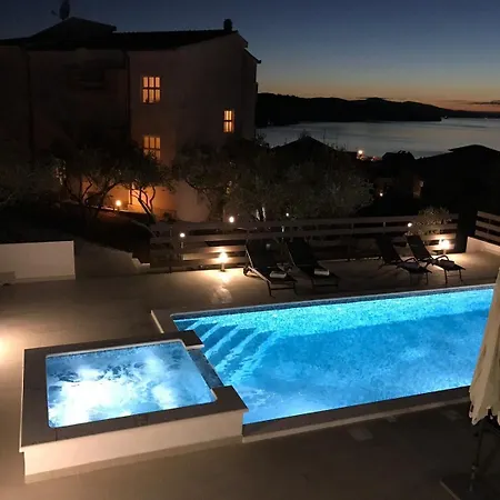 Apartament Miroslava - With Pool *